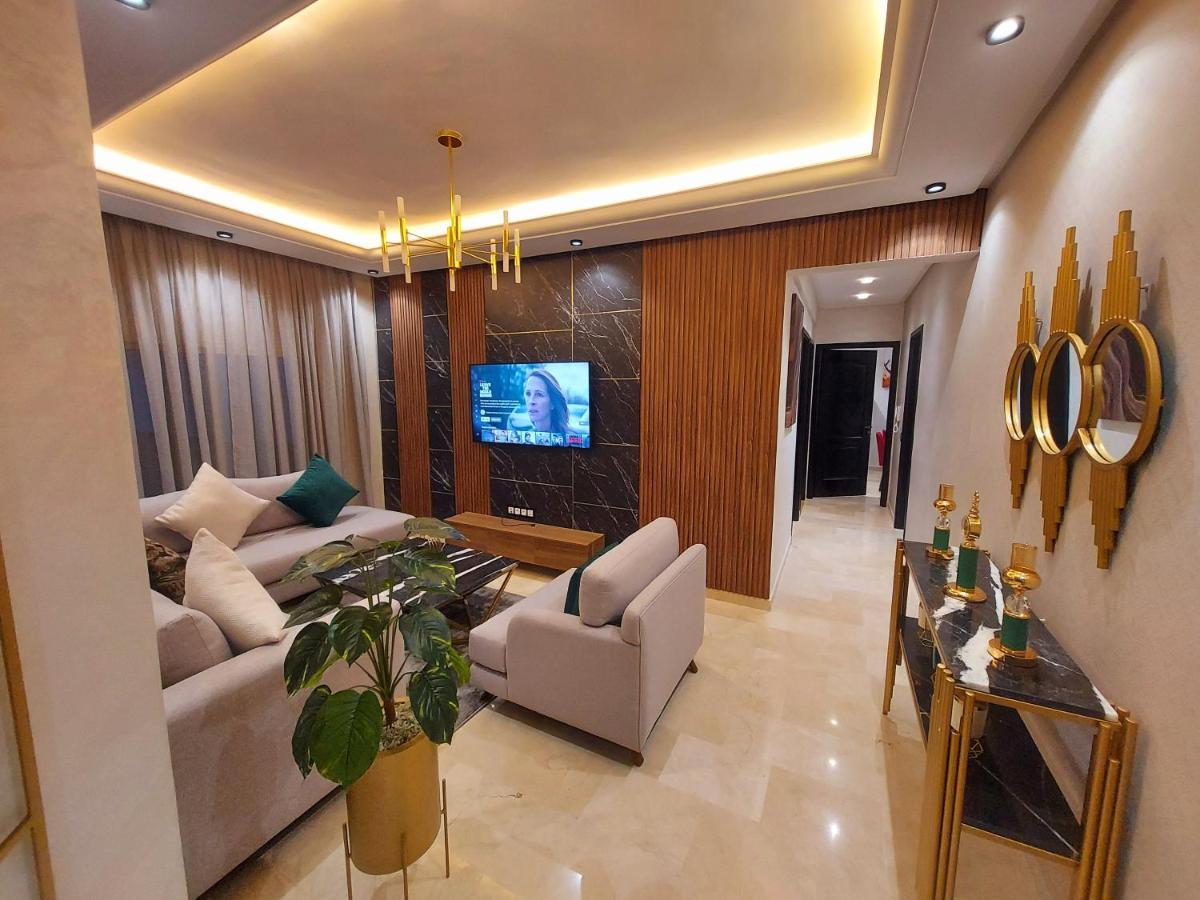 Modern Apartment Opposite The Hassan2 Mosque, Very Well Equipped And Stylish, 85 M2 With Gym And Direct Sea View With Underground Garage , Prohibits Unmarried Couples Of Arab Origin Casablanca Exterior foto