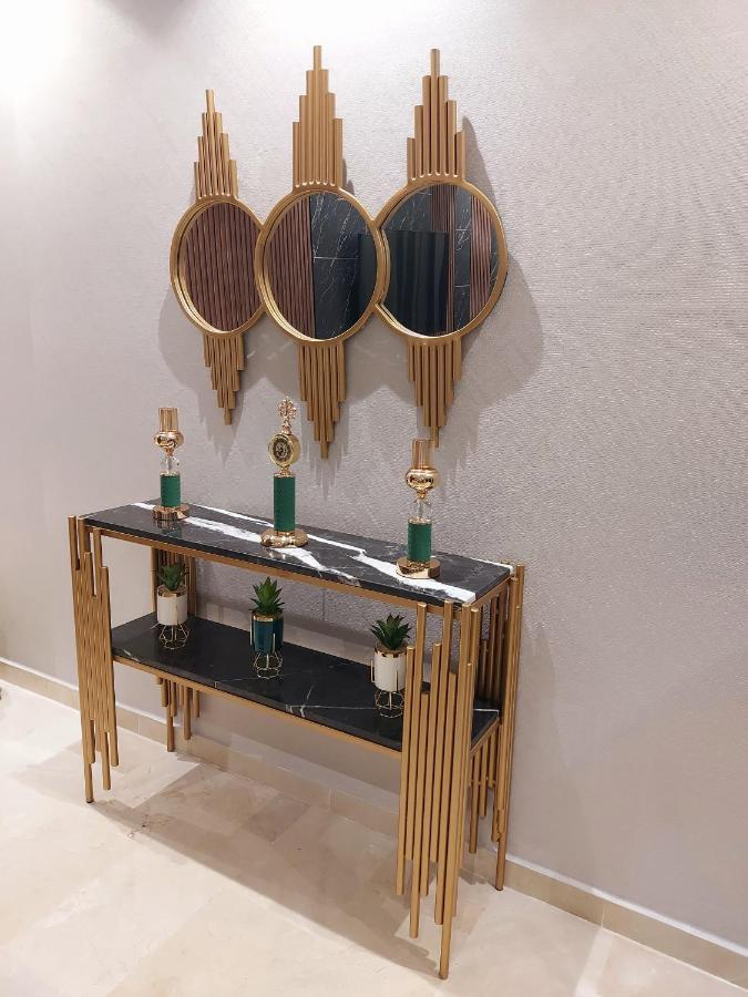 Modern Apartment Opposite The Hassan2 Mosque, Very Well Equipped And Stylish, 85 M2 With Gym And Direct Sea View With Underground Garage , Prohibits Unmarried Couples Of Arab Origin Casablanca Exterior foto
