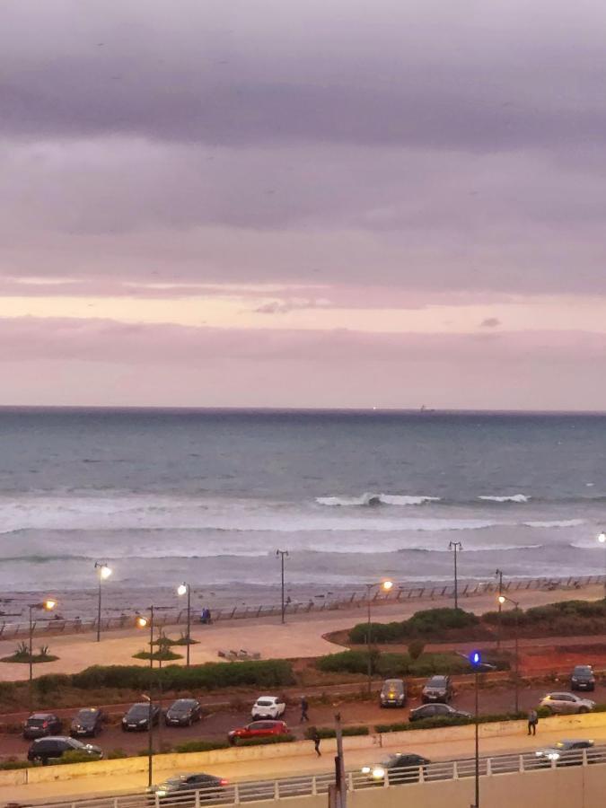 Modern Apartment Opposite The Hassan2 Mosque, Very Well Equipped And Stylish, 85 M2 With Gym And Direct Sea View With Underground Garage , Prohibits Unmarried Couples Of Arab Origin Casablanca Exterior foto