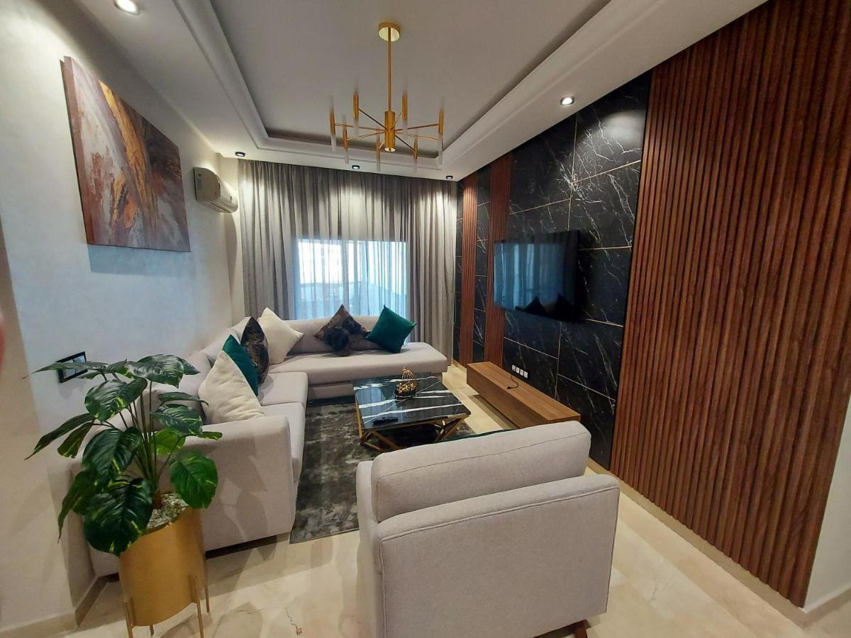 Modern Apartment Opposite The Hassan2 Mosque, Very Well Equipped And Stylish, 85 M2 With Gym And Direct Sea View With Underground Garage , Prohibits Unmarried Couples Of Arab Origin Casablanca Exterior foto