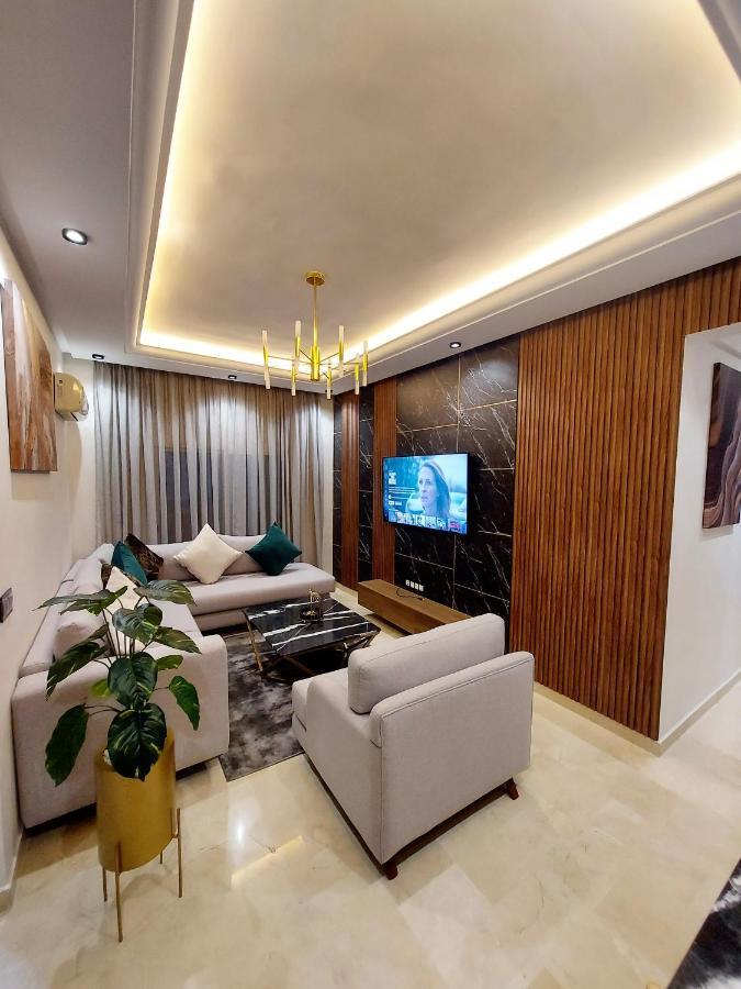 Modern Apartment Opposite The Hassan2 Mosque, Very Well Equipped And Stylish, 85 M2 With Gym And Direct Sea View With Underground Garage , Prohibits Unmarried Couples Of Arab Origin Casablanca Exterior foto