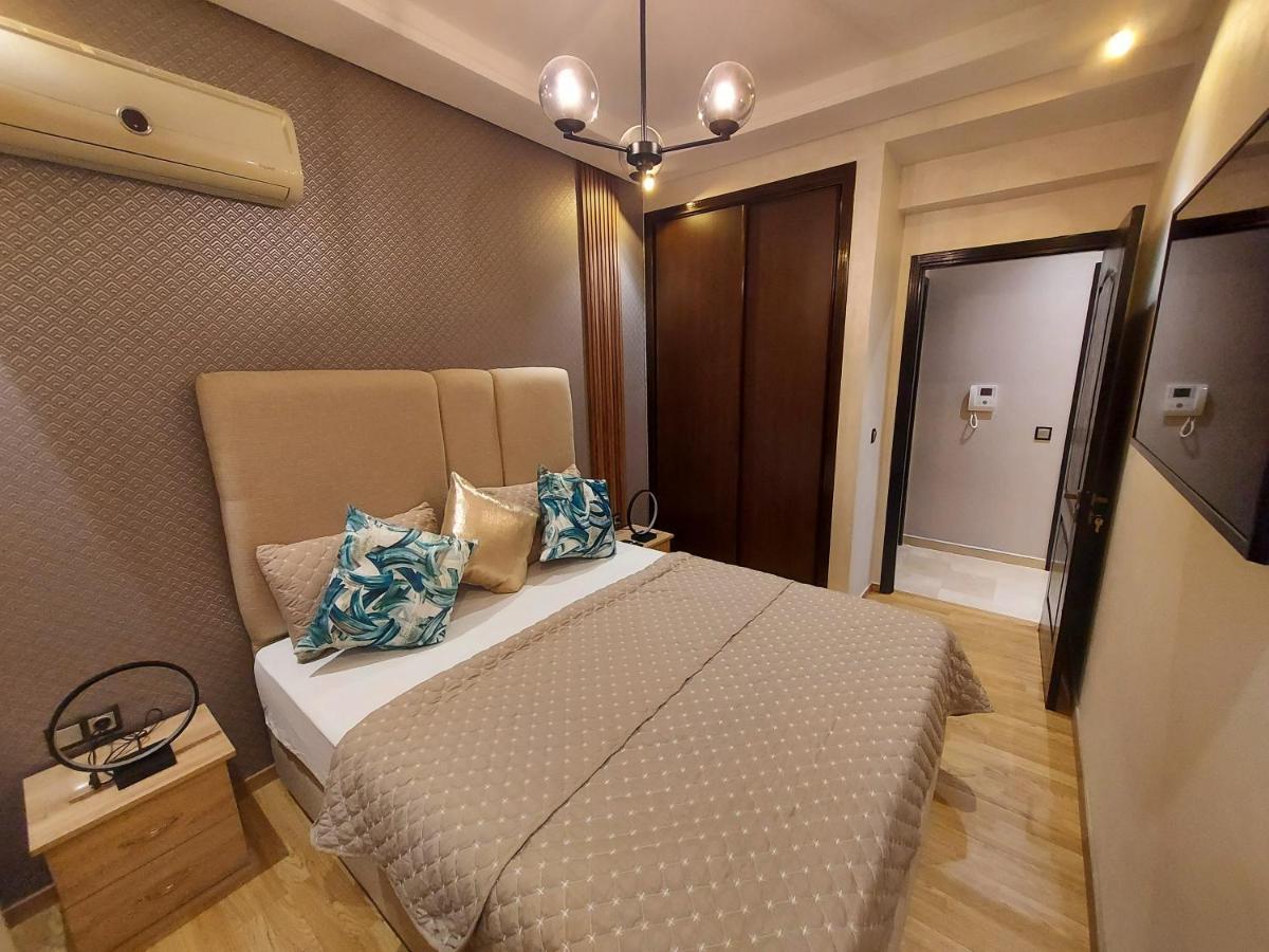 Modern Apartment Opposite The Hassan2 Mosque, Very Well Equipped And Stylish, 85 M2 With Gym And Direct Sea View With Underground Garage , Prohibits Unmarried Couples Of Arab Origin Casablanca Exterior foto